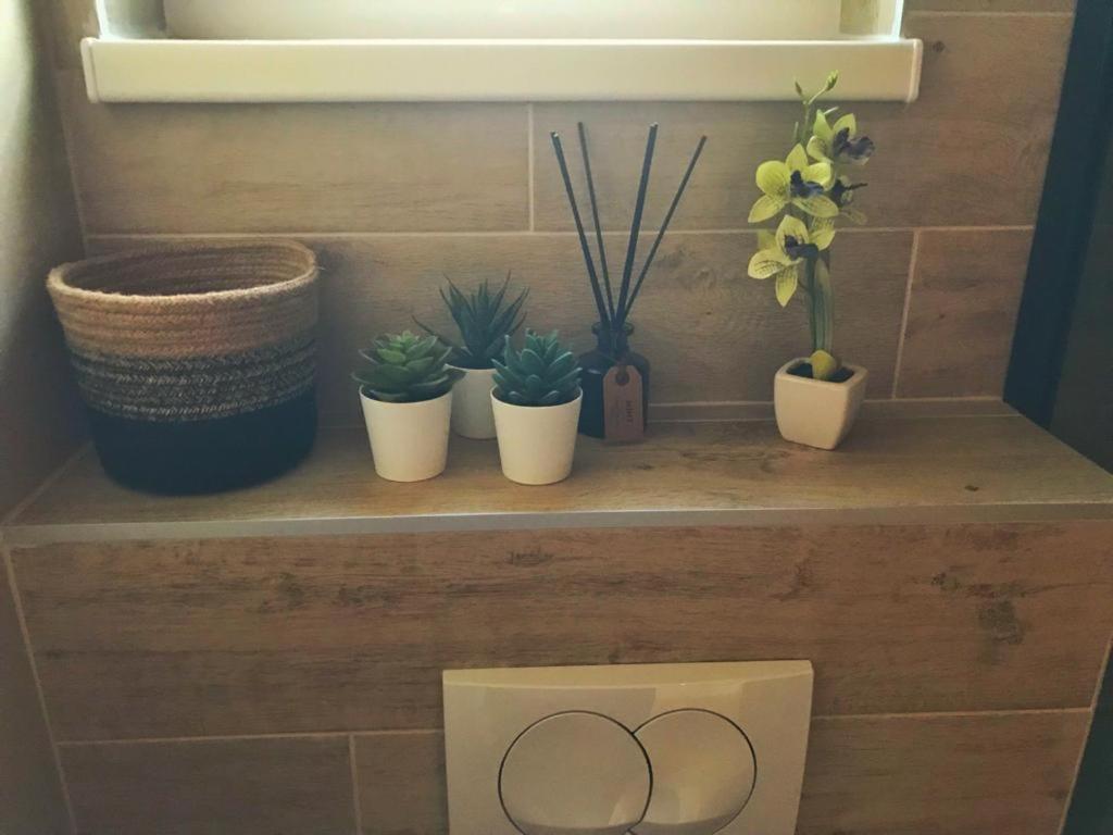 Hedonist-Luxury 2 Bedroom Apartment With Private Hot Tub, Garden And Free Parking Trogir Eksteriør billede