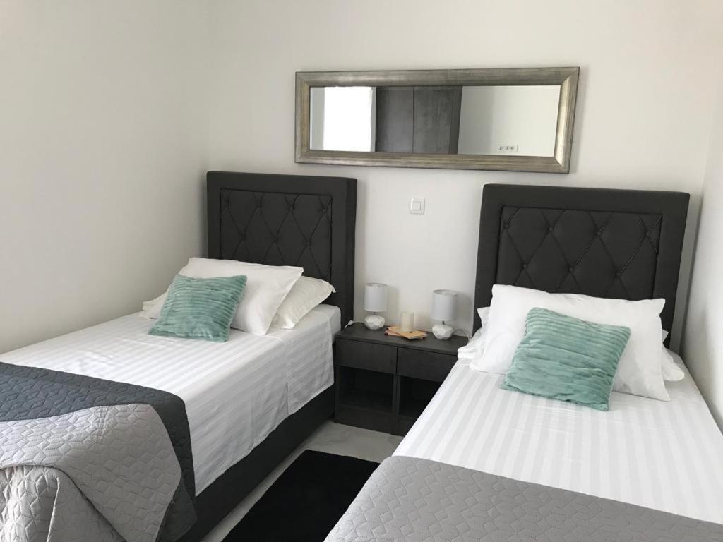 Hedonist-Luxury 2 Bedroom Apartment With Private Hot Tub, Garden And Free Parking Trogir Eksteriør billede